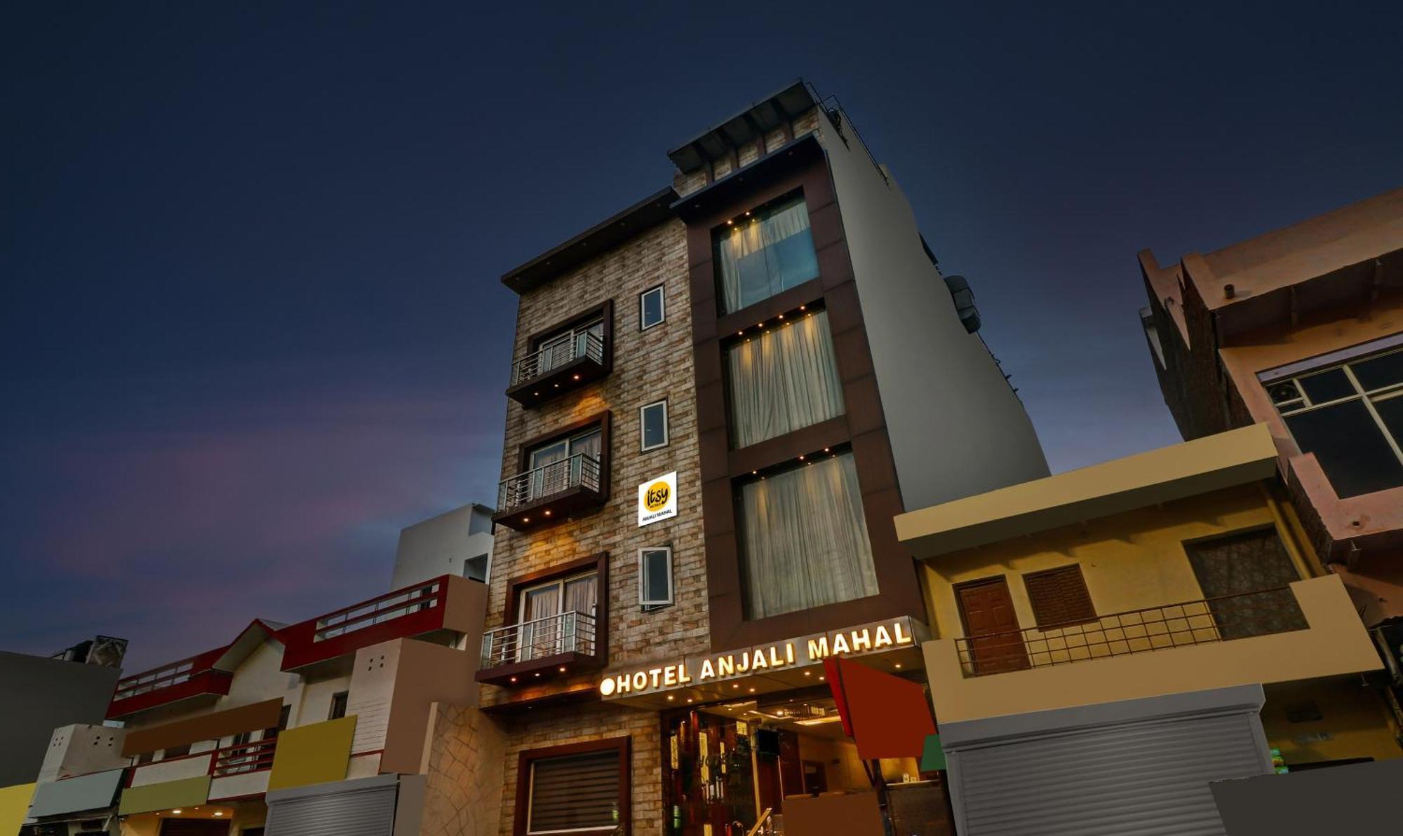 Itsy Hotels Anjali Mahal, 500 Mtrs From Mathura Railway Station Exteriör bild