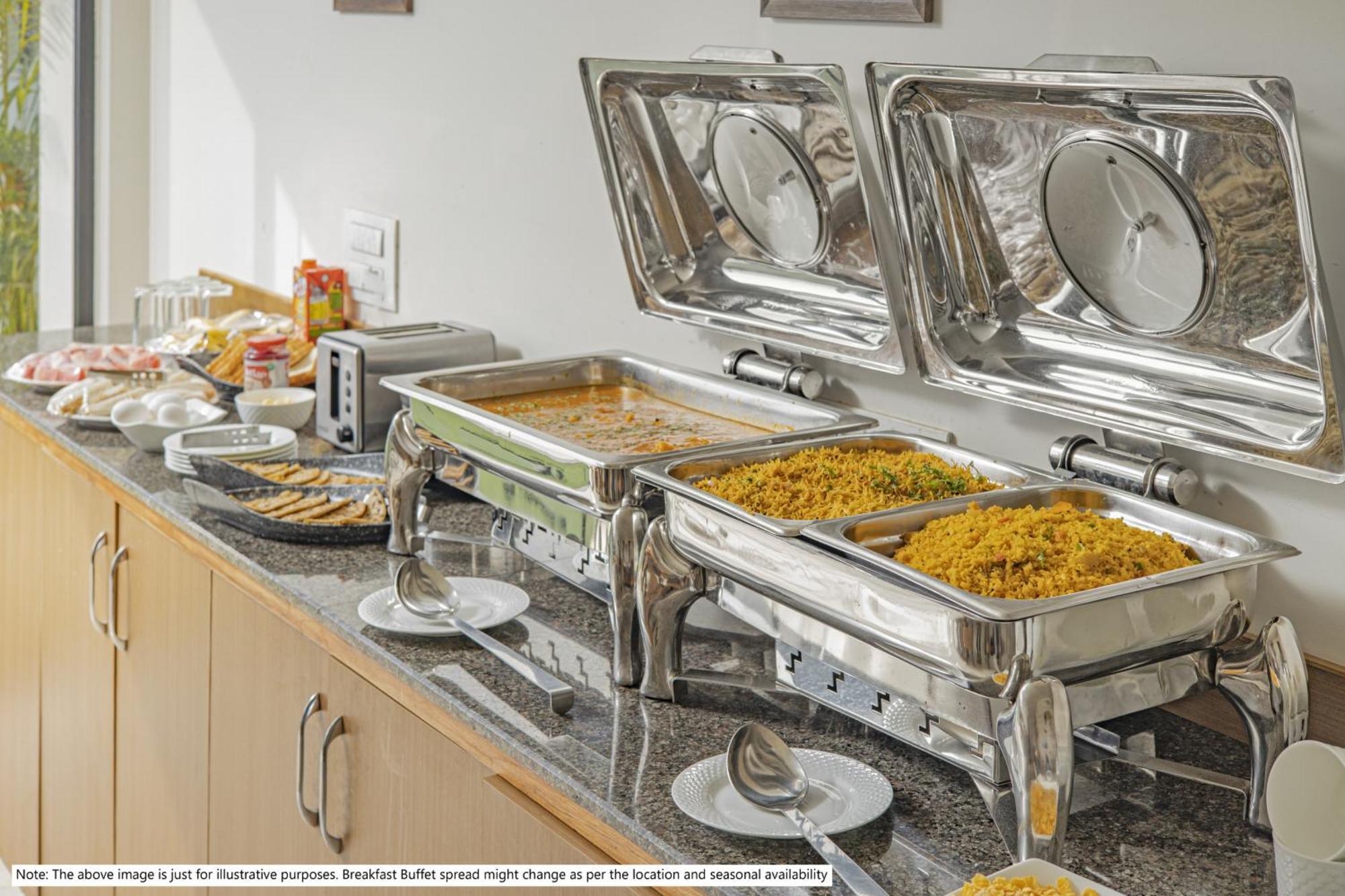 Itsy Hotels Anjali Mahal, 500 Mtrs From Mathura Railway Station Exteriör bild